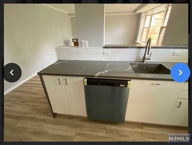 Property Photo:  300 Oak Street Tf  NJ 07450 