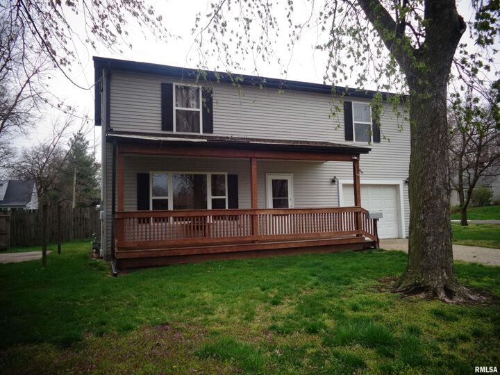 1311 Lawndale Avenue  Pekin IL 61554 photo