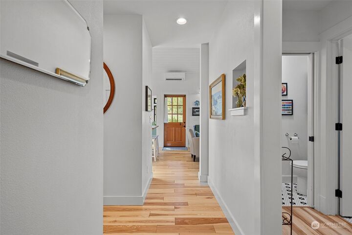 Property Photo:  107 B 6th Street  WA 98260 