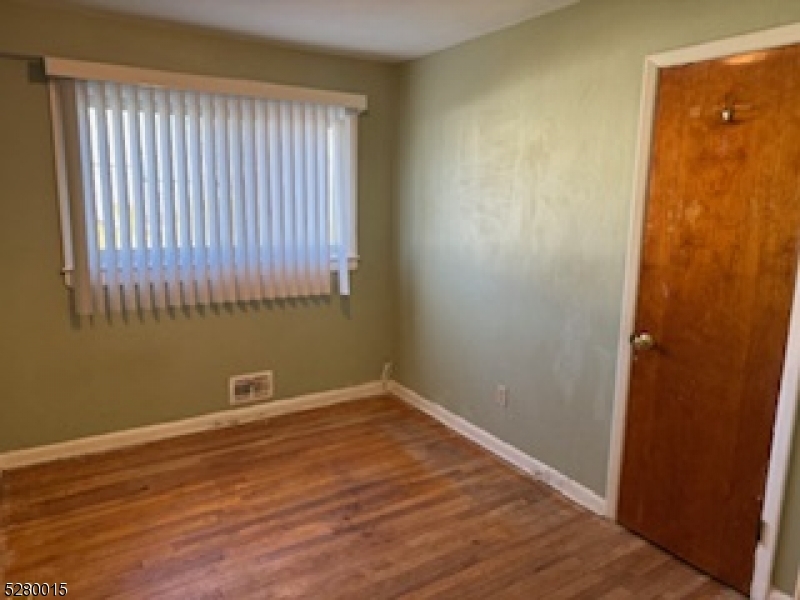 Property Photo:  135 Carlisle Ter  NJ 07062 