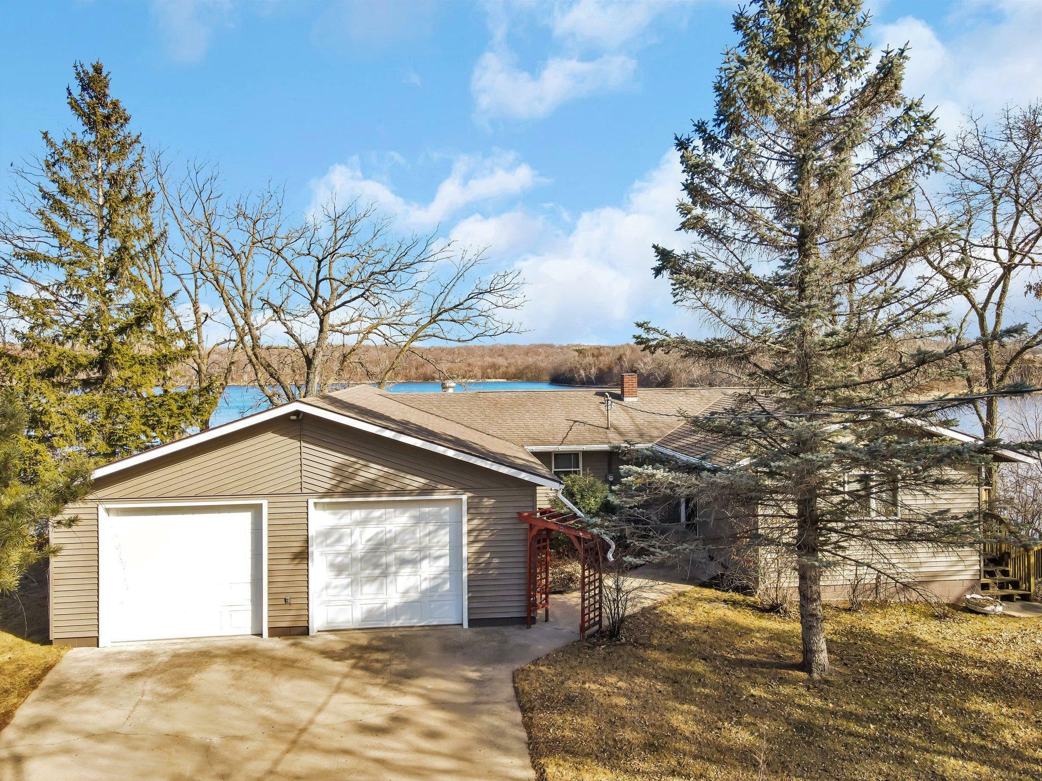 Property Photo:  19118 Ermine Drive  MN 56318 