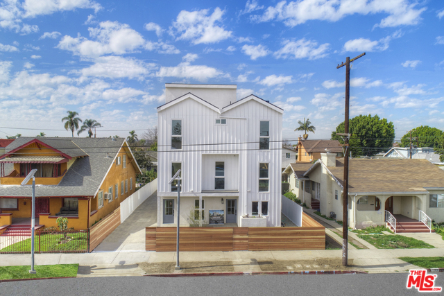 Property Photo:  4177  S Normandie Ave  CA 90037 