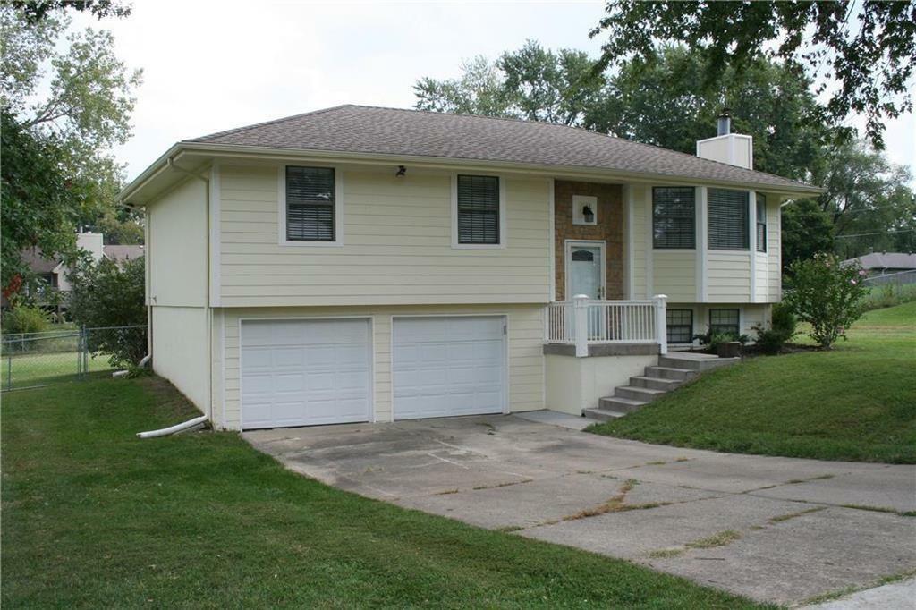 Property Photo:  10727 N Walnut Street  MO 64155 