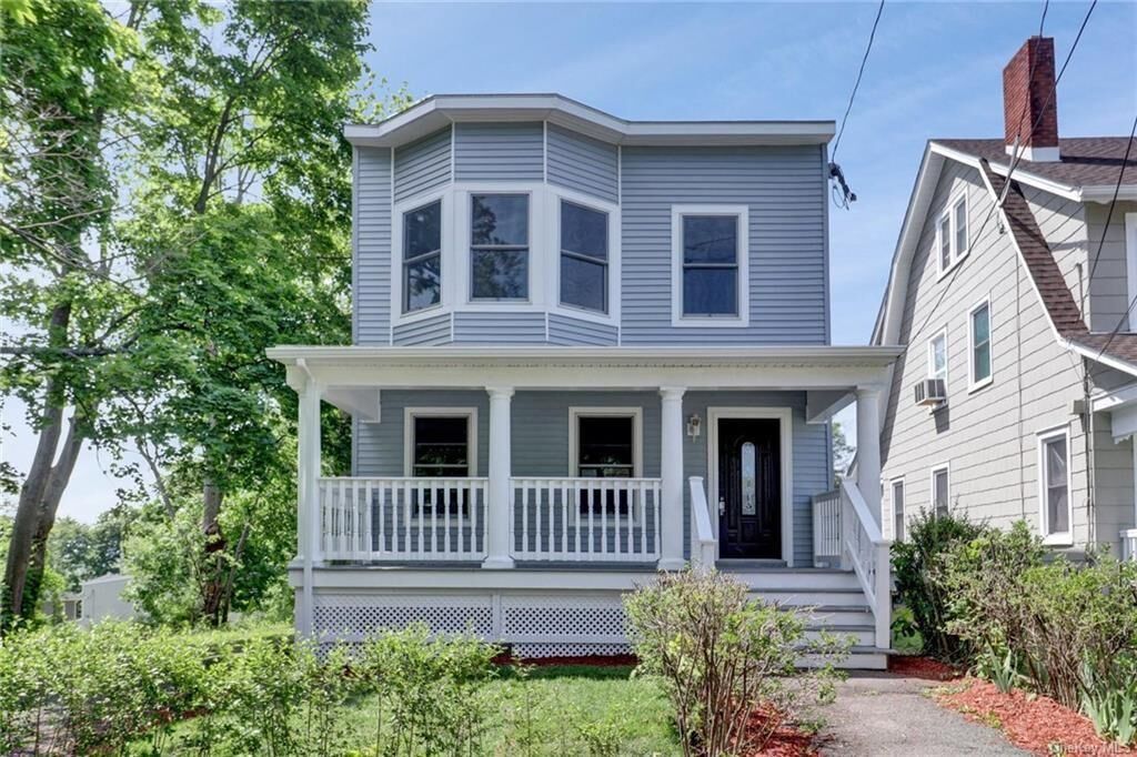 Property Photo:  121 Gidney Avenue  NY 12550 