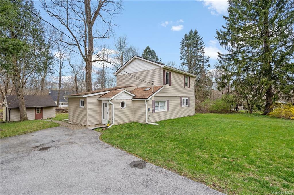 24 Amato Lane  New Paltz NY 12528 photo