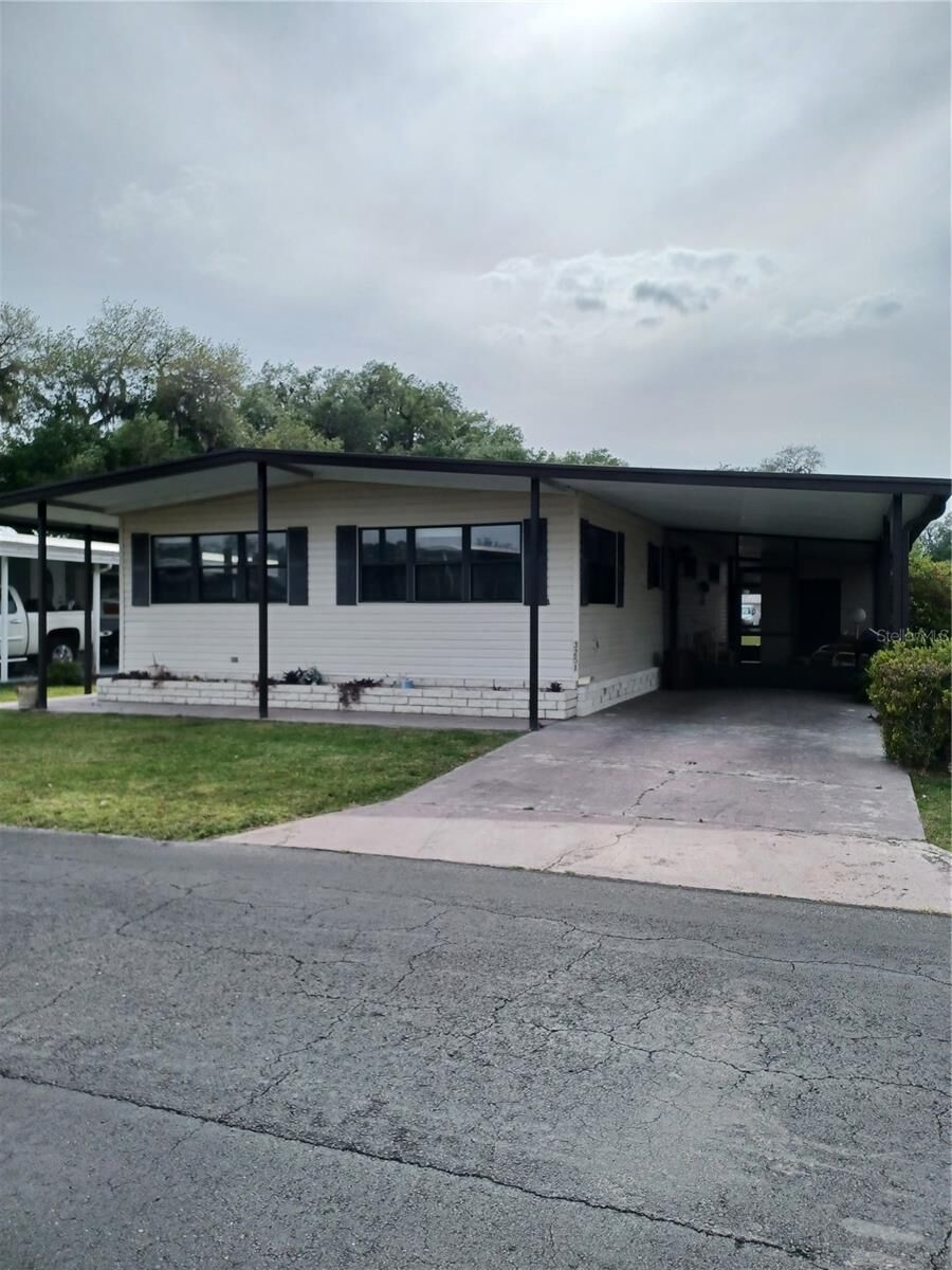 Property Photo:  3251 Daffodill  FL 33541 