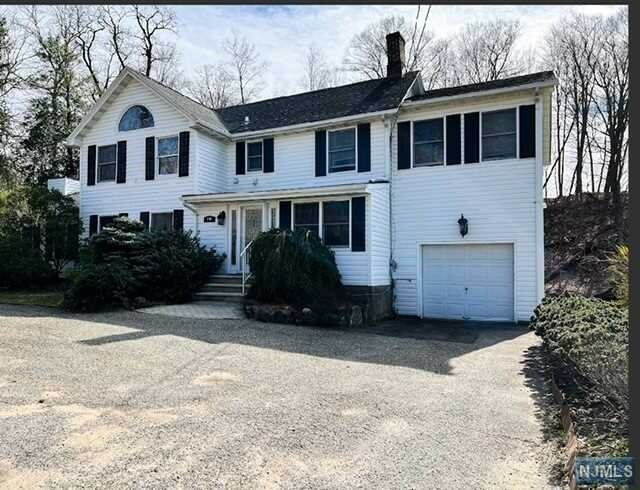 Property Photo:  140 West Greenbrook Road  NJ 07006 