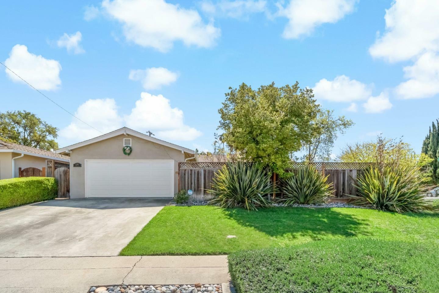 Property Photo:  1338 Cherry Court  CA 95118 