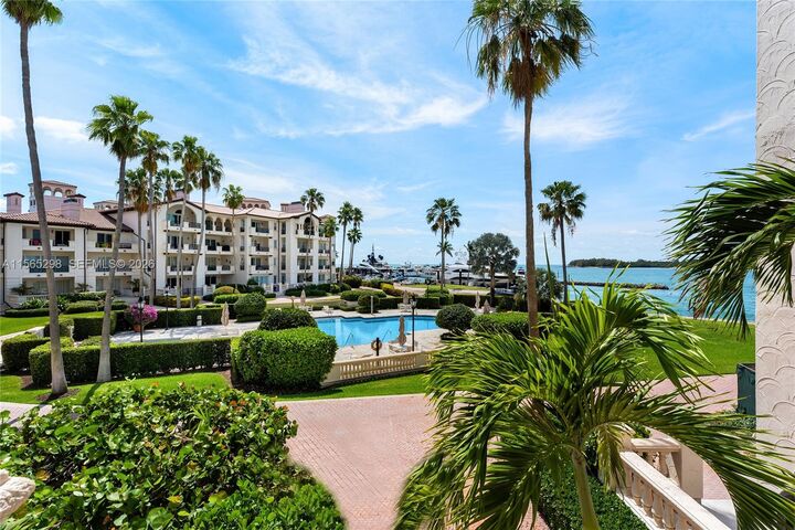 Property Photo: 2221 Fisher Island Dr 3201 FL 33109