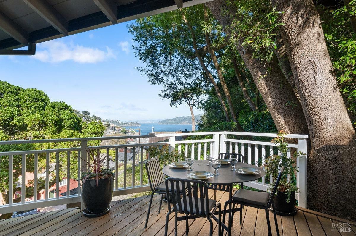 21 Crescent Avenue  Sausalito CA 94965 photo