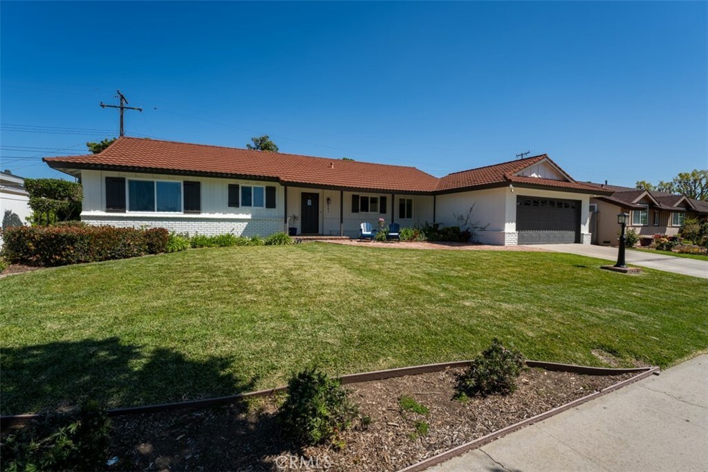 Property Photo:  841 Sycamore Avenue  CA 90631 