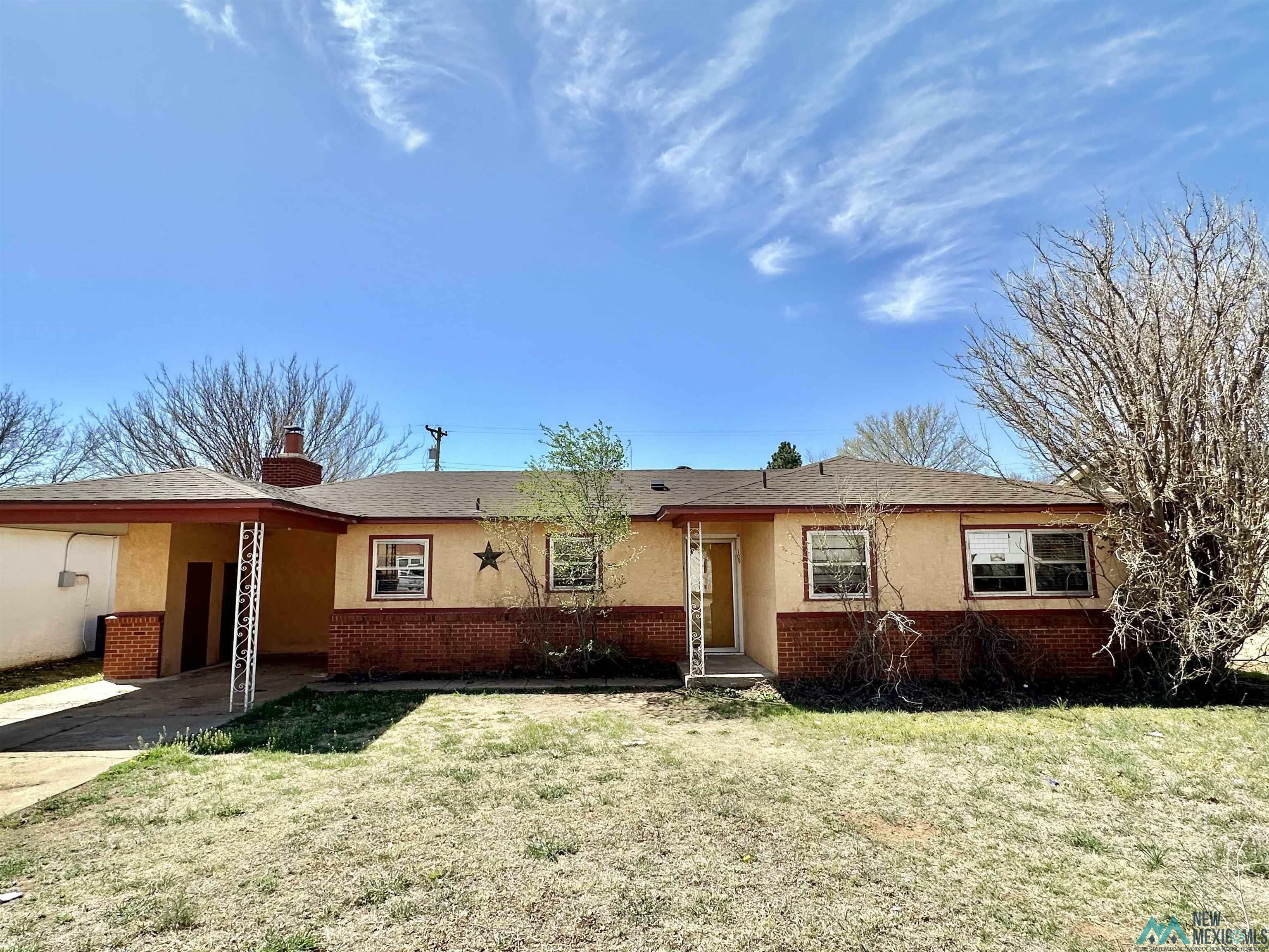 Property Photo:  109 Prairieview Drive  NM 88101 