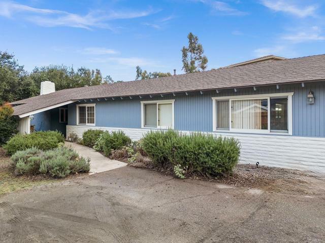 Property Photo:  343 Horizon Hills Drive  CA 92020 