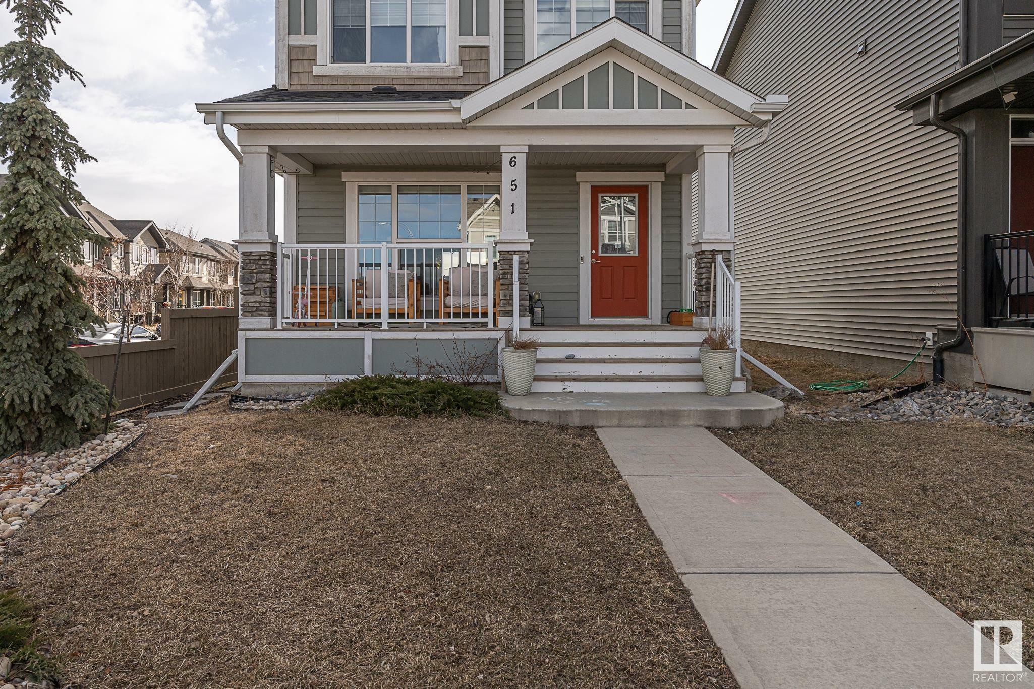 Property Photo:  651 Secord Boulevard NW  AB T5T 7K4 