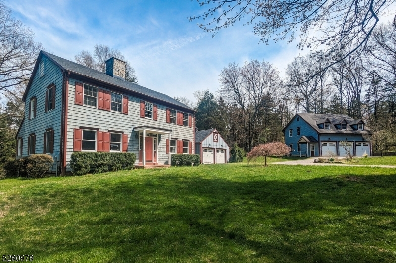 Property Photo:  7 Hunting Hills Rd  NJ 08801 