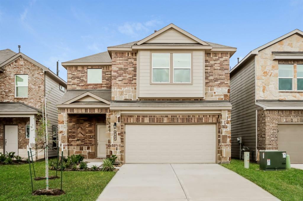 Property Photo:  7942 Cypress Country Drive  TX 77433 