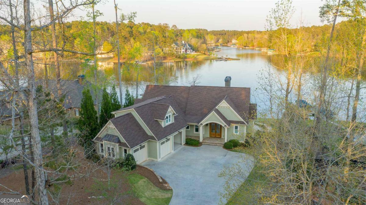 Property Photo:  1150 Glen Eagle Drive  GA 30642 