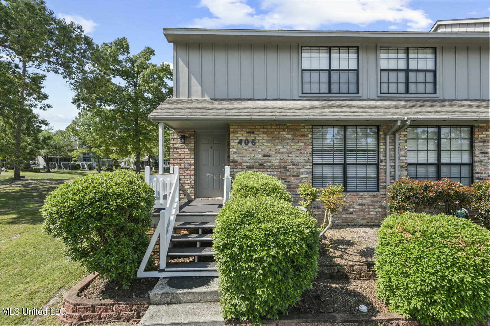 Property Photo:  406 Highpoint Drive  MS 39525 