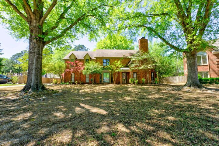 2027 North Bridge Dr  Germantown TN 38139 photo