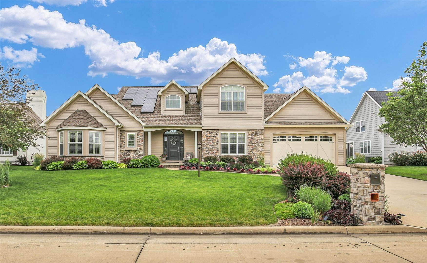 Property Photo: 3001 E Stone Creek Boulevard IL 61802