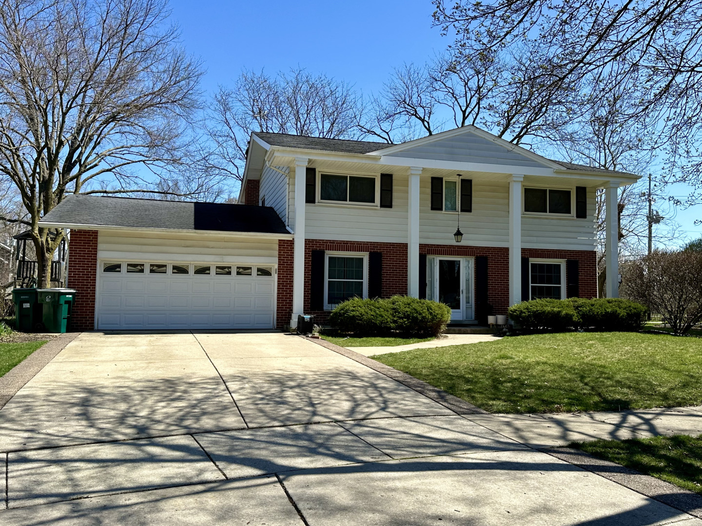 Property Photo:  1961 Heather Lane  IL 60062 