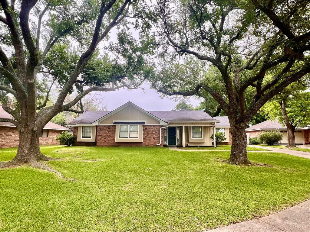 Property Photo:  1709 Gentilly Drive  LA 71105 