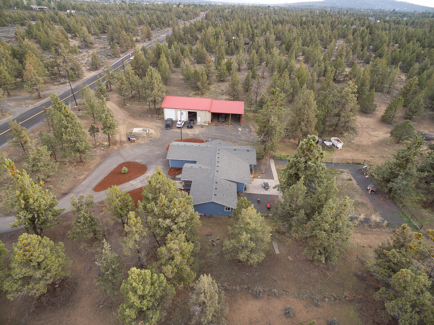 Property Photo:  64215 Hunnell Road  OR 97703 