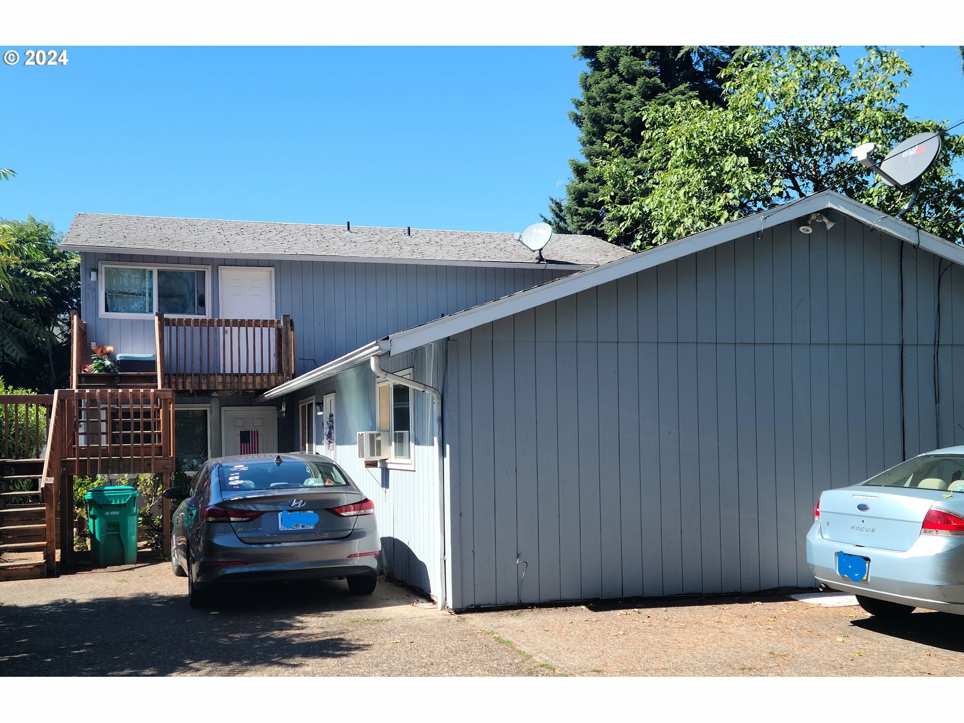 Property Photo:  5915 SE 90th Ave  OR 97266 