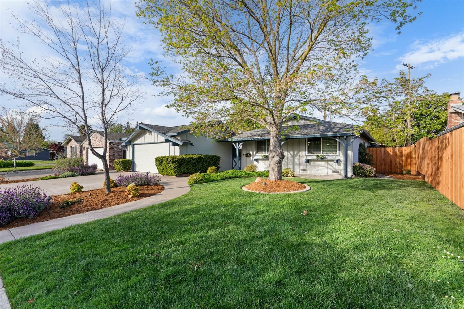 Property Photo:  8305 Grinnell Way  CA 95826 