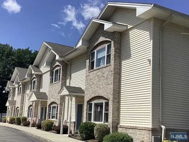 Property Photo:  520 Victor Street 3  NJ 07663 