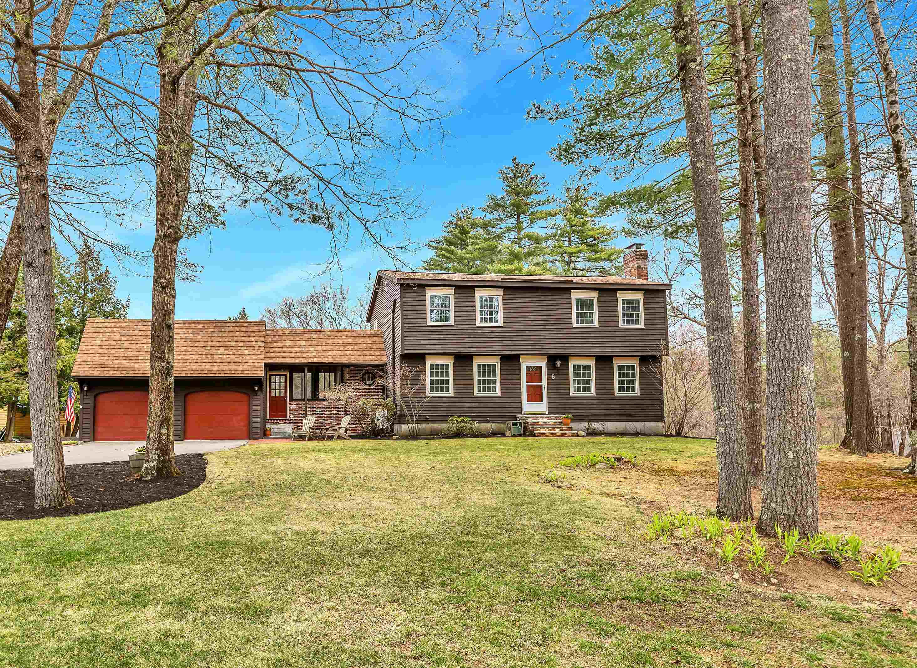 Property Photo:  6 Woodbine Lane  NH 03054 