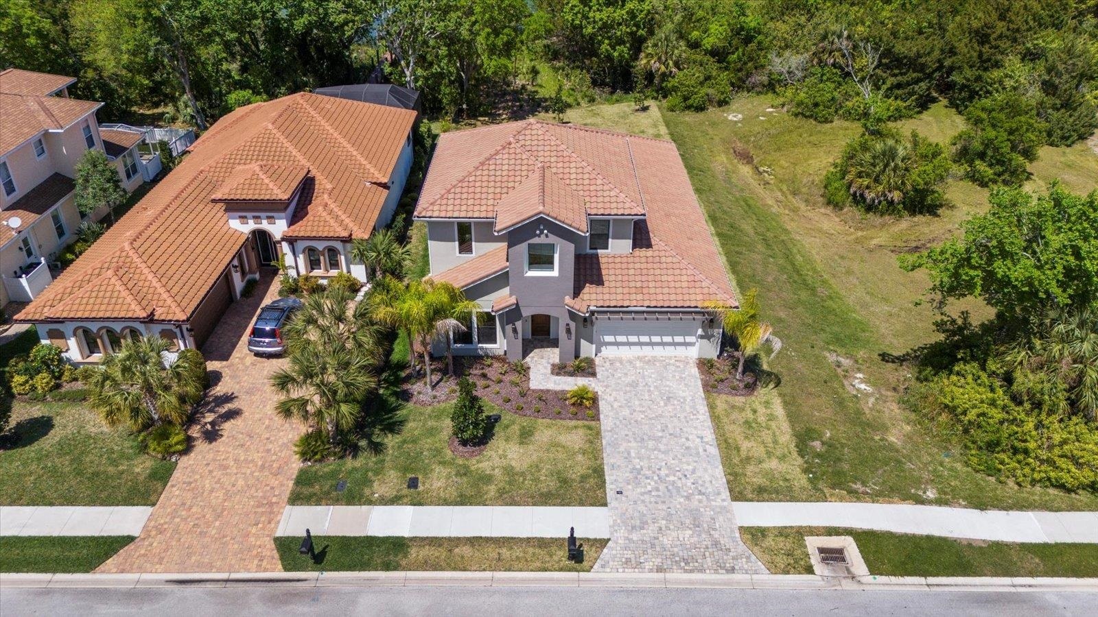 Property Photo:  13 Emerald Lake Court  FL 32137 