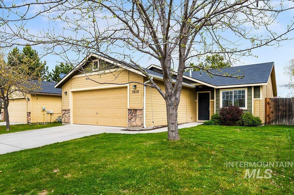 Property Photo:  5610 S Moon Land Ave  ID 83709 