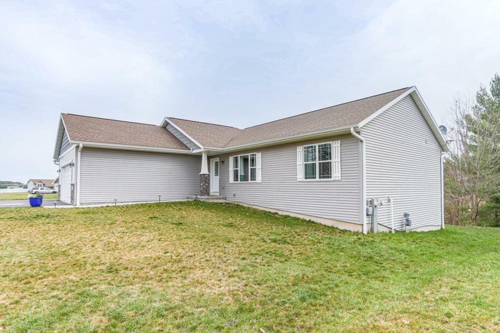 Property Photo:  2591 Sunny Meadow Drive  WI 54455 