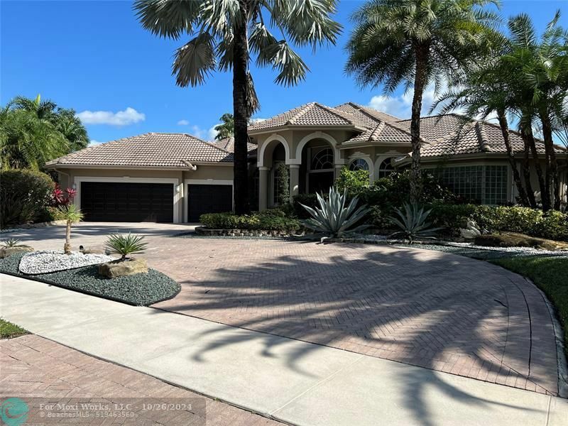 Property Photo:  2488 Provence Cir  FL 33327 