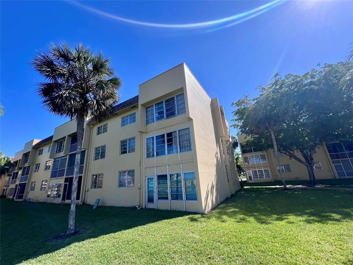 5980 NW 64th Ave 201  Tamarac FL 33319 photo