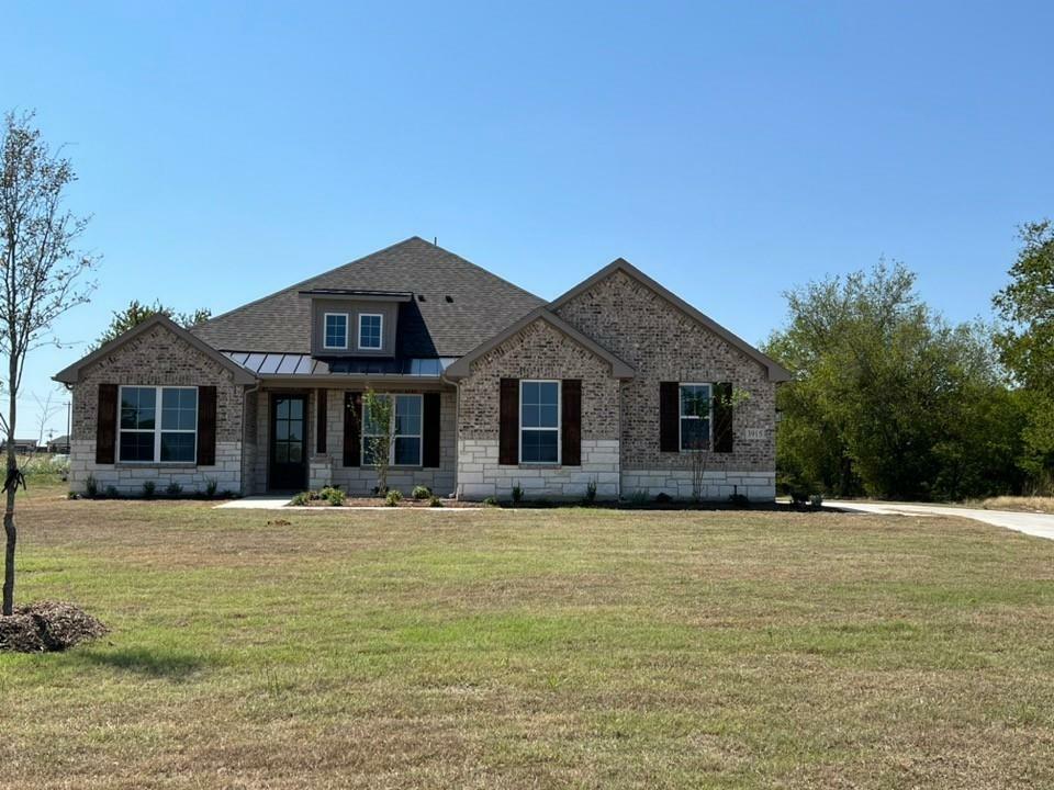 Property Photo: 3915 Vista Oaks Drive TX 75189