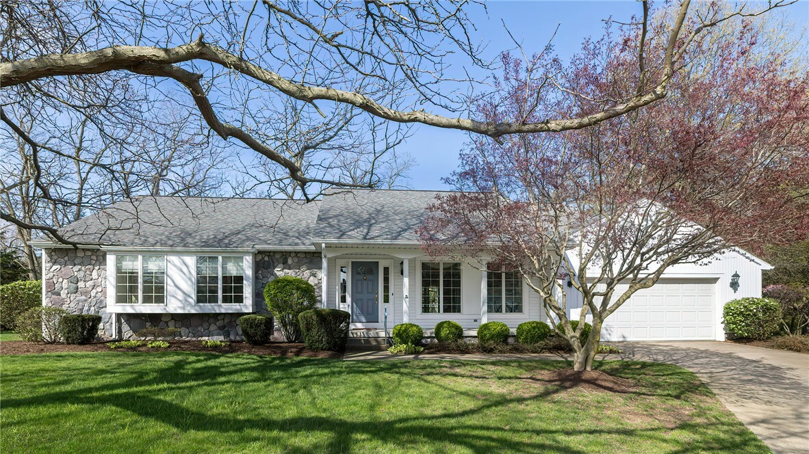 Property Photo:  1406 Wolf Run Court  PA 16505 