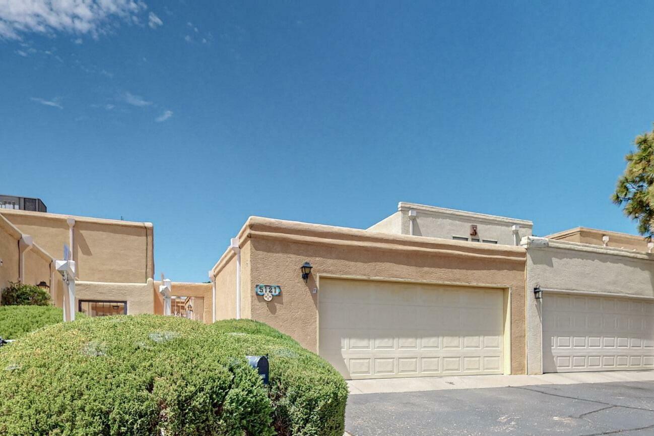 Property Photo:  5121 Pinata Place NE  NM 87109 