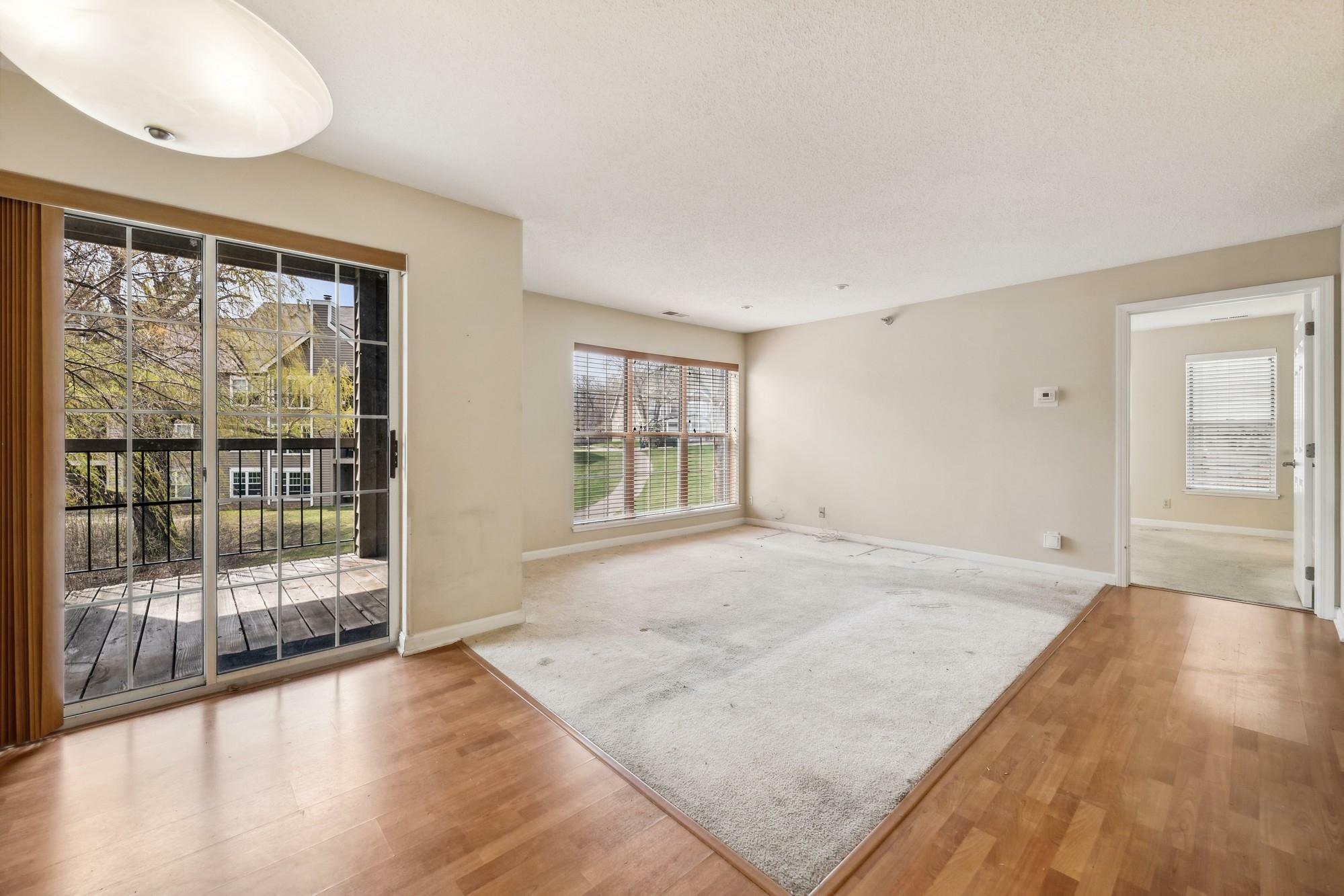 Property Photo:  5988 Chasewood Parkway 104  MN 55343 