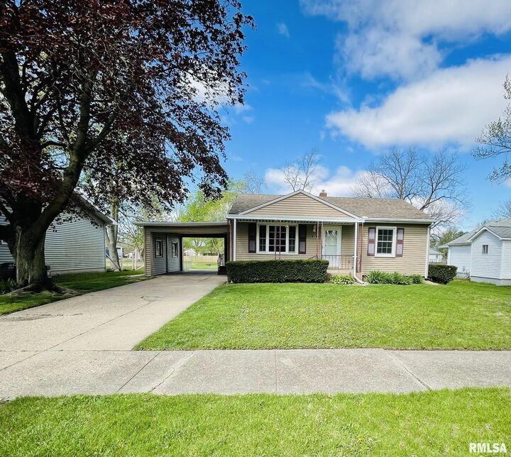 928 S 2nd Avenue  Canton IL 61520 photo