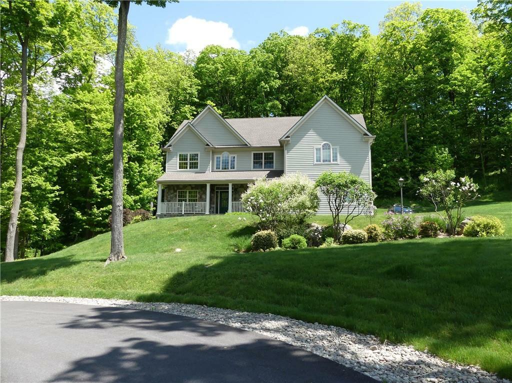 Property Photo:  72 Billys Way  NY 10516 