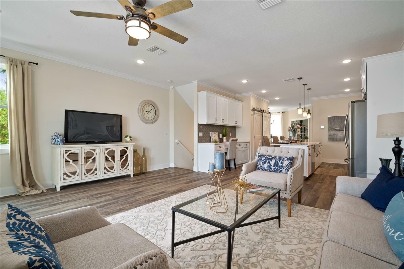 Property Photo:  1277 Savona Drive  FL 33702 