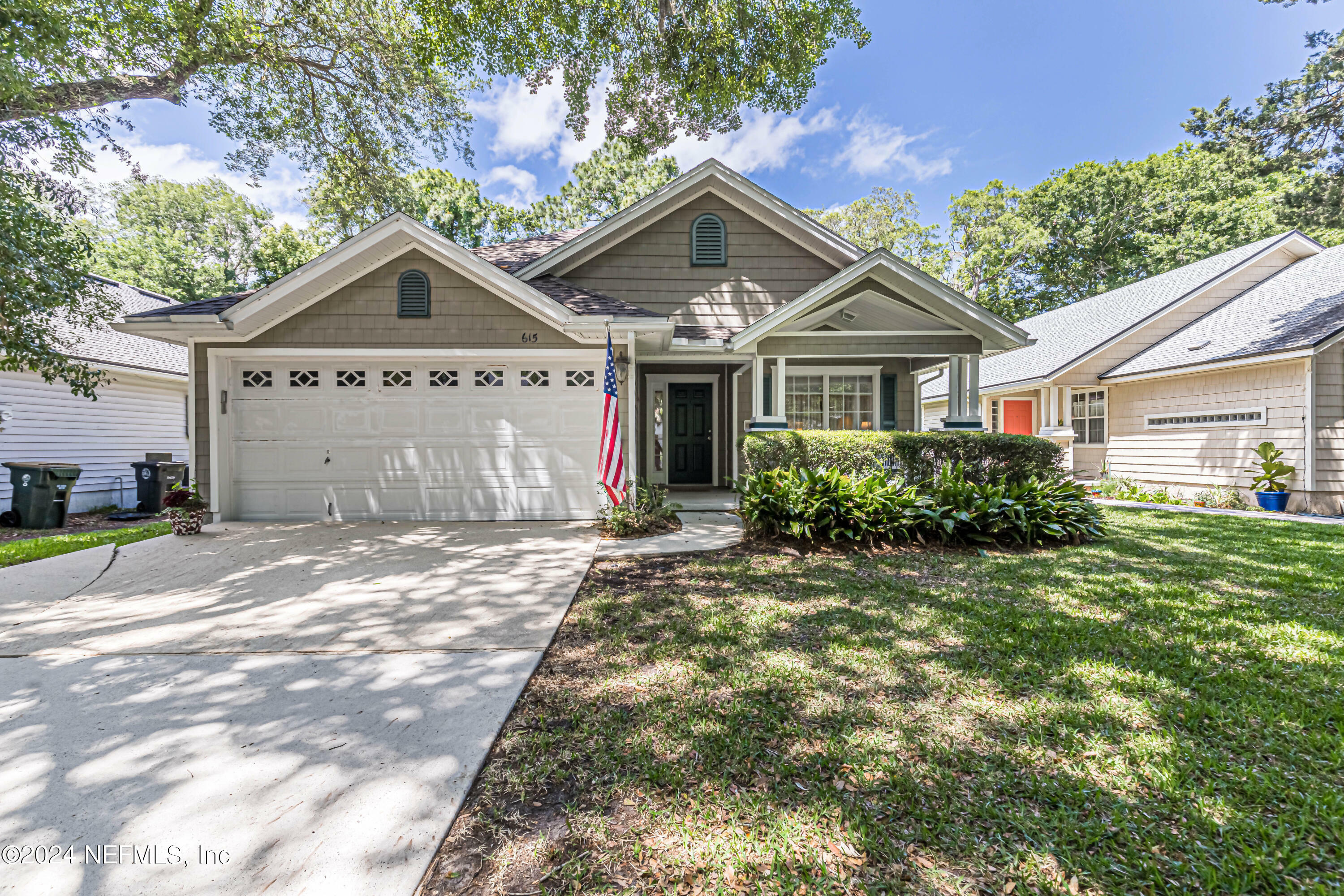 Property Photo:  615 Paradise Court  FL 32233 