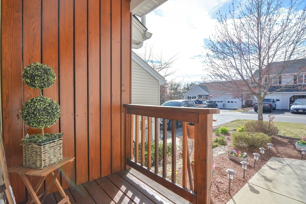 Property Photo: 187 Bridle Cross Rd 187 MA 01420