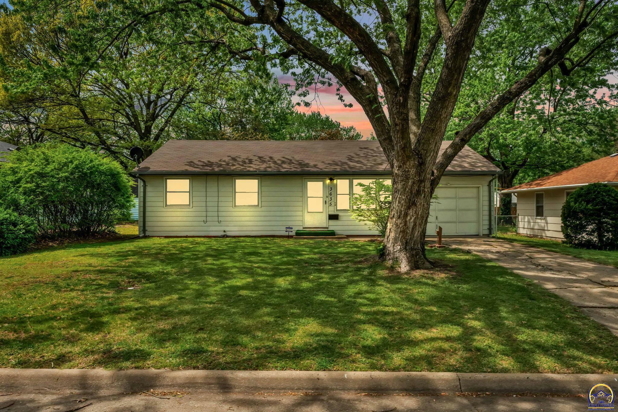 Property Photo:  3635 SW Kerry Ave  KS 66611 