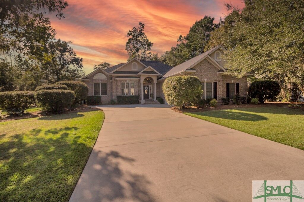 Property Photo:  4 Pinebrook Court  GA 31405 