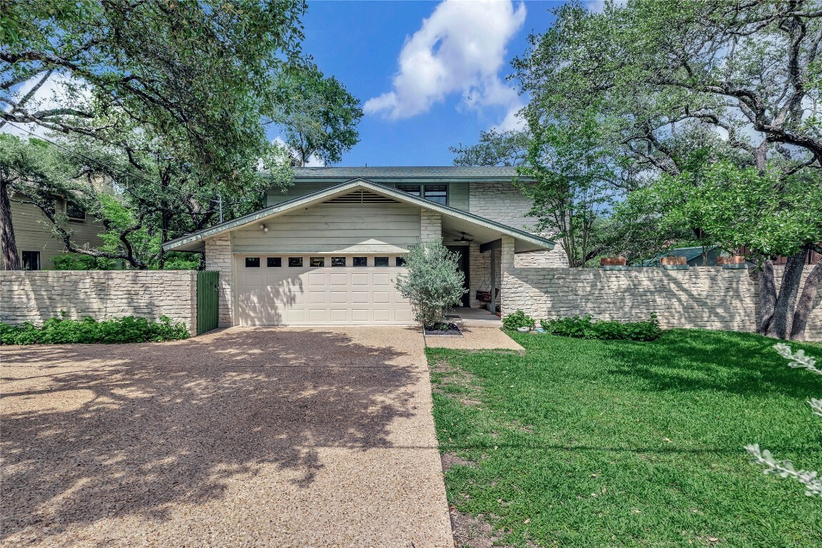 Property Photo:  106 W Spring Drive  TX 78746 