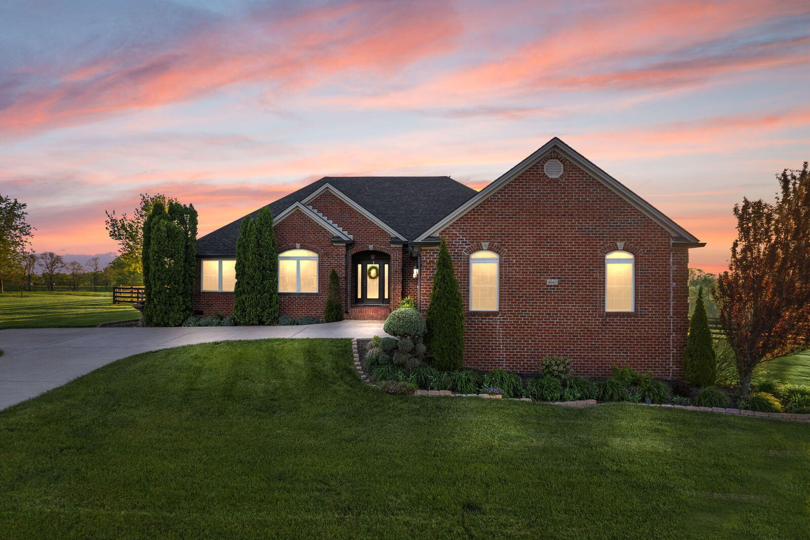 Property Photo:  4045 Port Royal Drive  KY 40475 