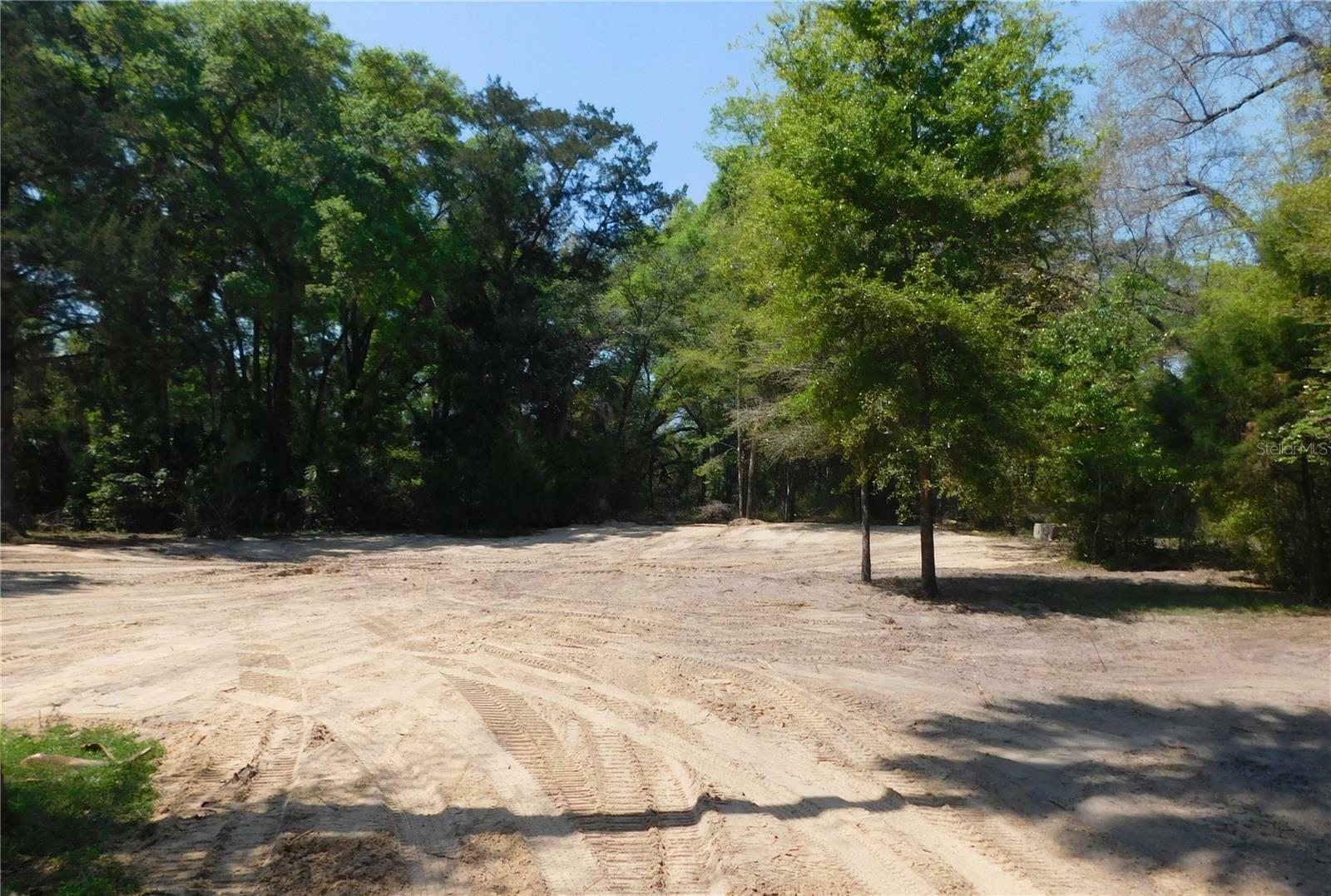 Property Photo:  8962 NE County Road 340  FL 32643 